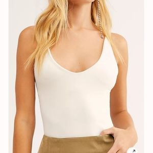 NWOT Free People Set of 2 Seamless V Neck Cami